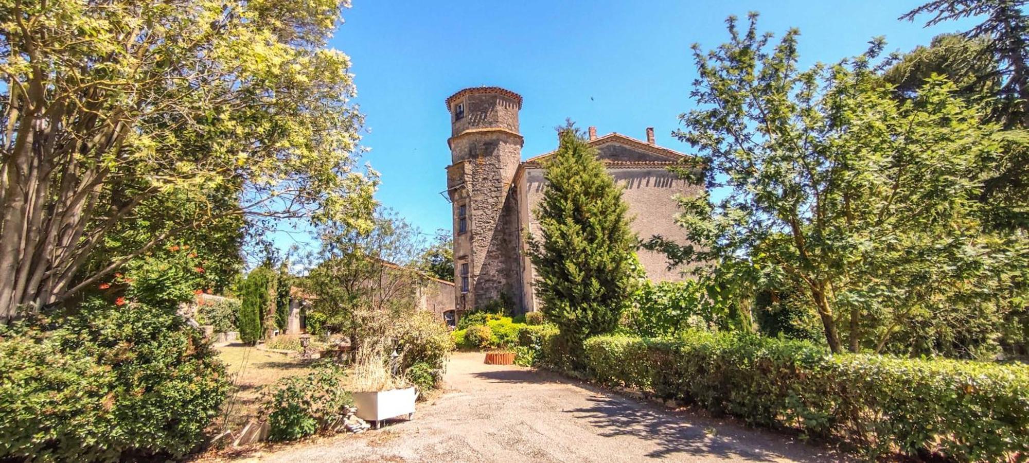 Chateau Saint-Martin Каркасон Екстериор снимка